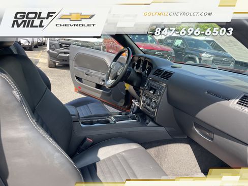Used 2011 Dodge Challenger RWD image 26
