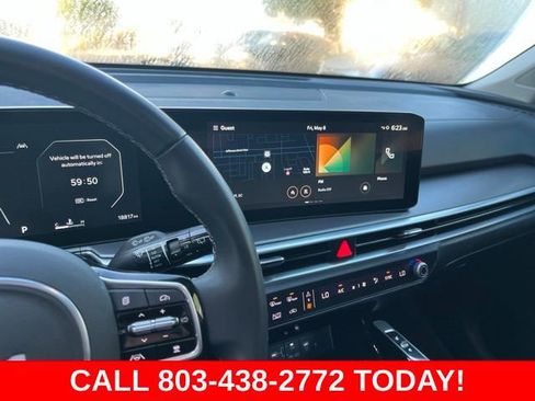 Used 2025 Kia Sorento SX FWD image 23