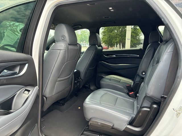 Used 2024 Buick Enclave Premium AWD/4WD image 14