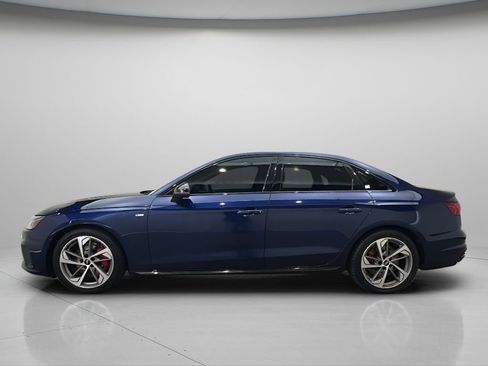 Used 2022 Audi A4 2.0T Premium Plus image 2