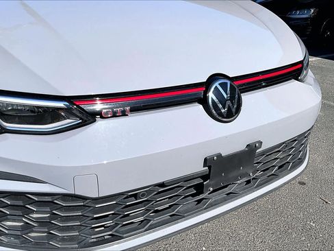Used 2022 Volkswagen GTI S image 32