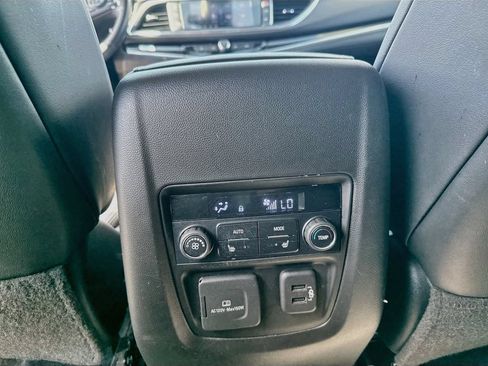 Used 2020 Buick Enclave Avenir w/ Avenir Technology Package FWD image 22