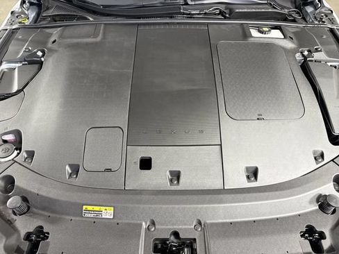 Certified 2026 Lexus ES 350e w/ Convenience Package FWD image 28