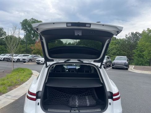 Used 2023 Genesis GV70 2.5T w/ Advanced Package AWD/4WD image 8