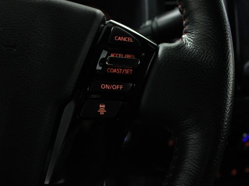 Used 2022 Nissan Frontier PRO-4X image 21