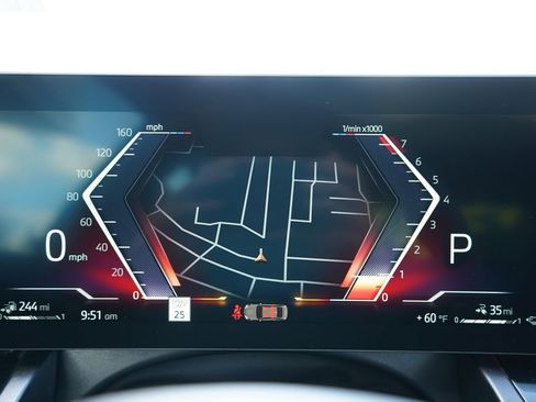 New 2026 BMW 550e xDrive w/ Premium Package image 18