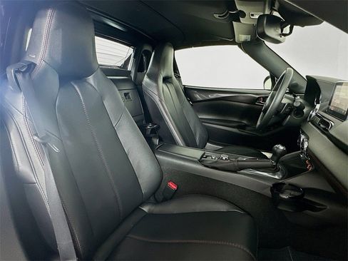 Used 2017 MAZDA MX-5 Miata RF Grand Touring image 28