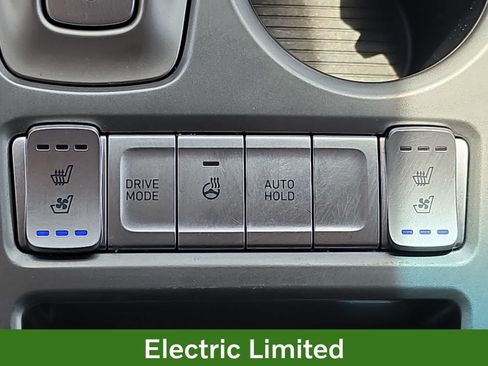 Used 2023 Hyundai Kona Limited FWD image 29