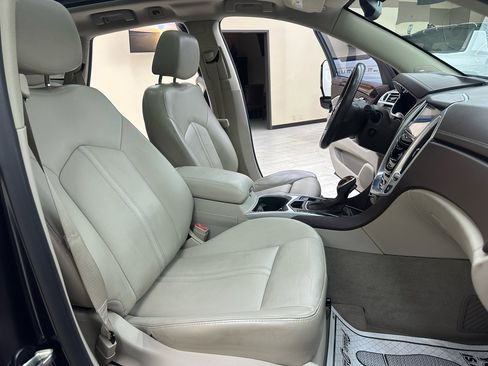 Used 2016 Cadillac SRX Premium image 46