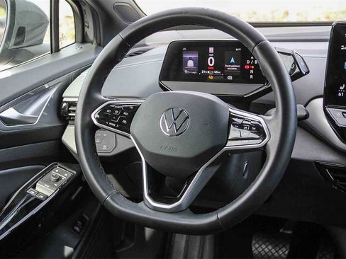 Used 2023 Volkswagen ID.4 Pro S image 16