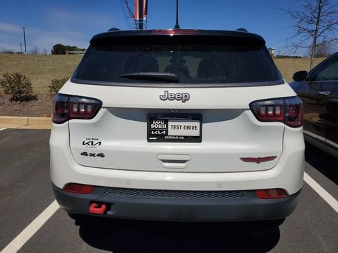 Used 2021 Jeep Compass Trailhawk image 5