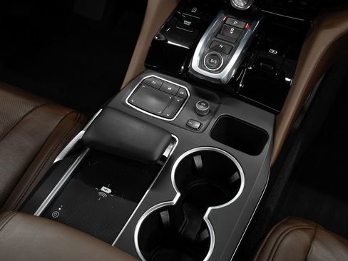 Certified 2023 Acura MDX FWD w/ Technology Package image 28