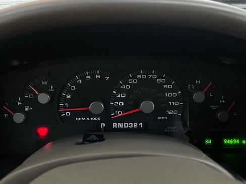 Used 2004 Ford Explorer Eddie Bauer image 26