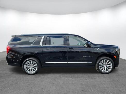 Used 2024 GMC Yukon XL Denali w/ Max Trailering Package AWD/4WD image 4