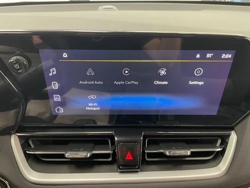 New 2026 Chevrolet TrailBlazer LT w/ Convenience Package AWD/4WD image 3