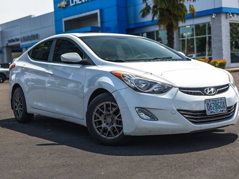Used 2013 Hyundai Elantra Limited FWD image 1