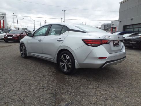 Used 2022 Nissan Sentra SV image 4