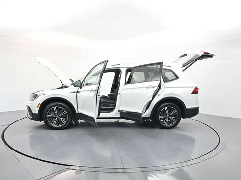 Used 2024 Volkswagen Tiguan Wolfsburg Edition FWD image 34