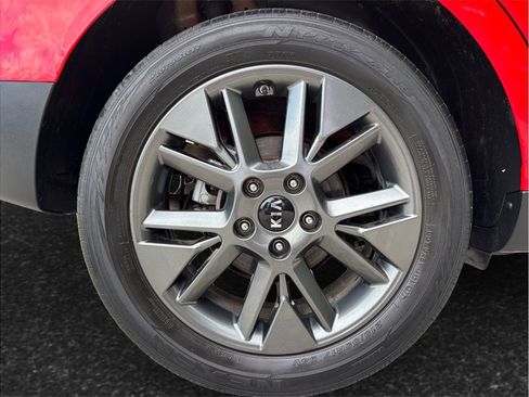 Used 2021 Kia Soul S FWD image 14