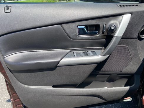 Used 2012 Ford Edge SE FWD image 11