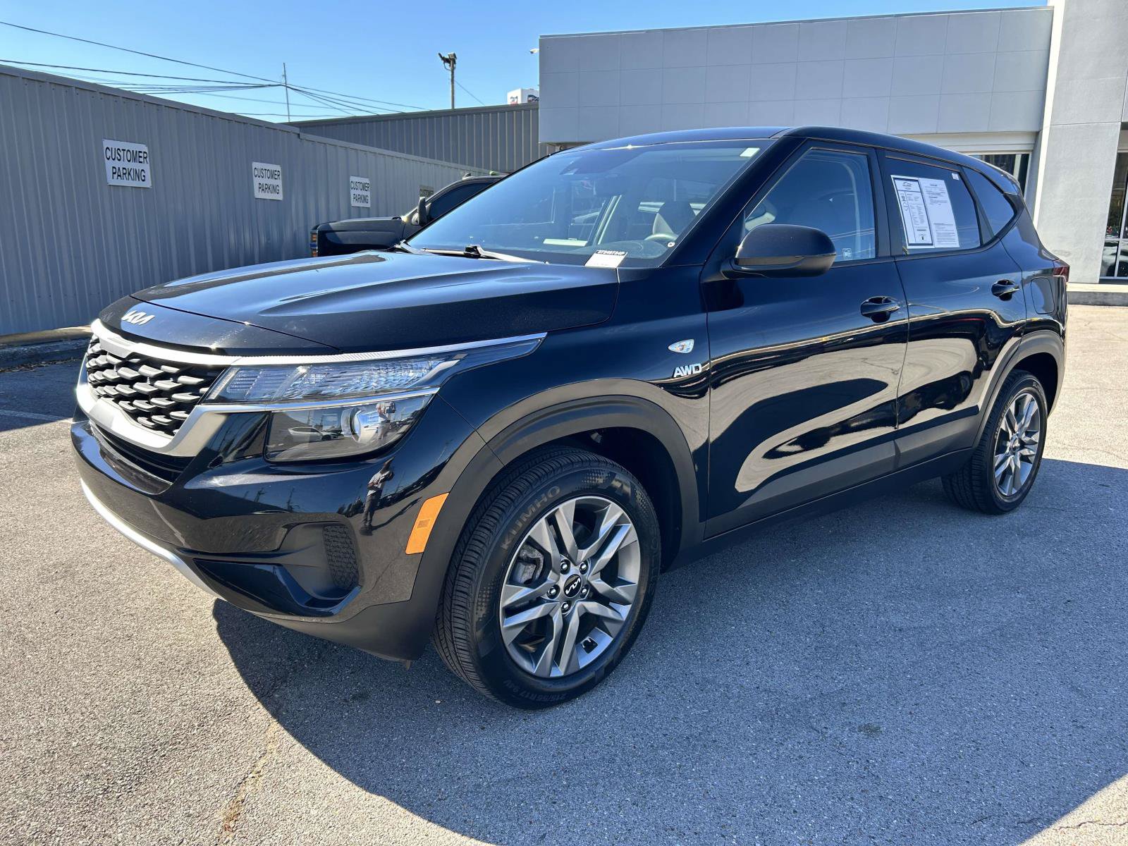 Used 2022 Kia Seltos LX AWD/4WD image 5