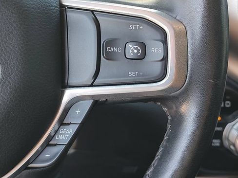 Used 2019 RAM 1500 Laramie AWD/4WD image 23