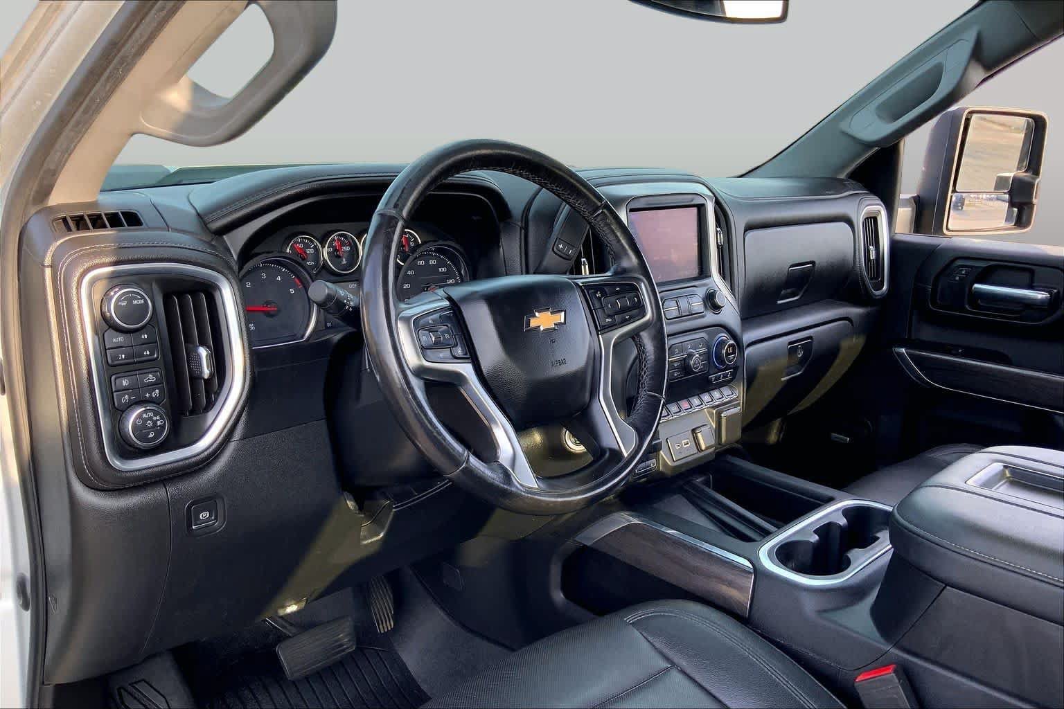 Used 2020 Chevrolet Silverado 2500 LTZ w/ LTZ Plus Package AWD/4WD image 17