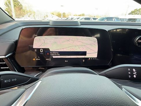 New 2026 Chevrolet Suburban Z71 w/ Comfort Package image 24