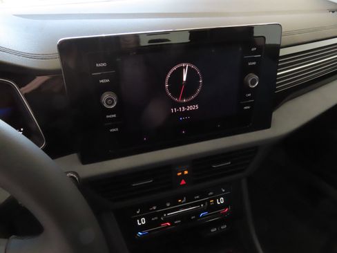 New 2026 Volkswagen Jetta SE image 18