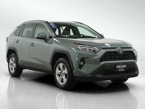 Used 2019 Toyota RAV4 XLE w/ All Weather Liner Package image 7