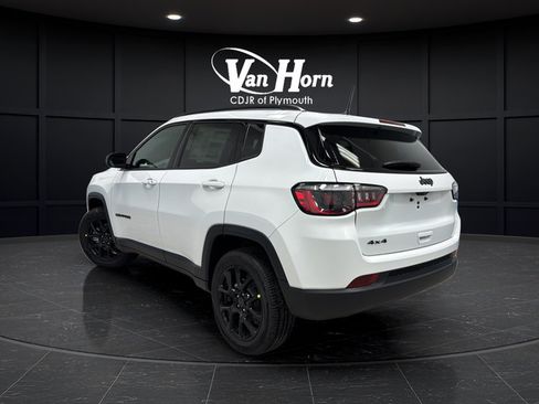 New 2026 Jeep Compass Latitude AWD/4WD image 5