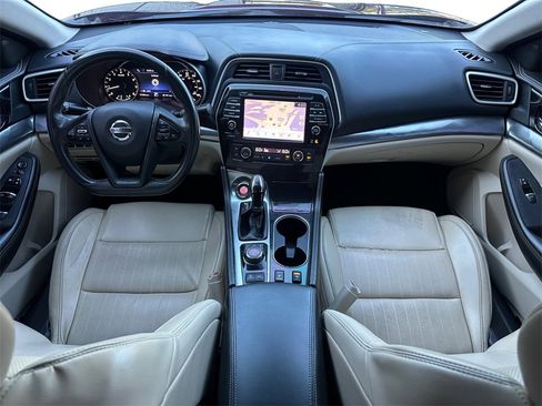 Used 2019 Nissan Maxima 3.5 SV w/ Floor Mat Group image 11