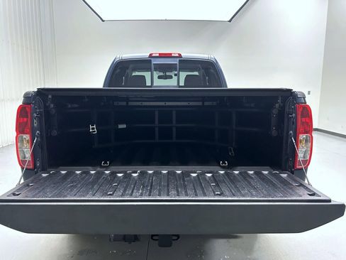 Used 2016 Nissan Frontier SV w/ SV Value Truck Package AWD/4WD image 21