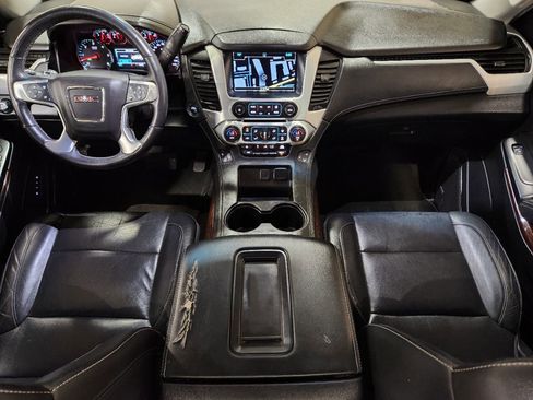 Used 2018 GMC Yukon XL SLT image 45