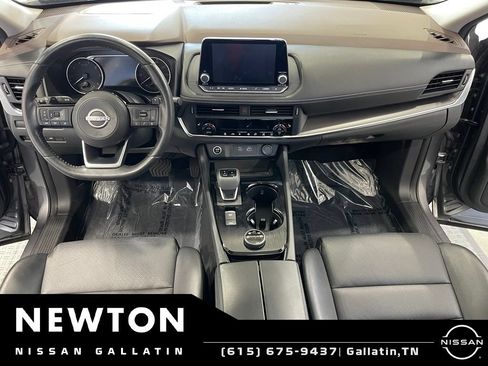 Used 2023 Nissan Rogue SV w/ SV Premium Package AWD/4WD image 16