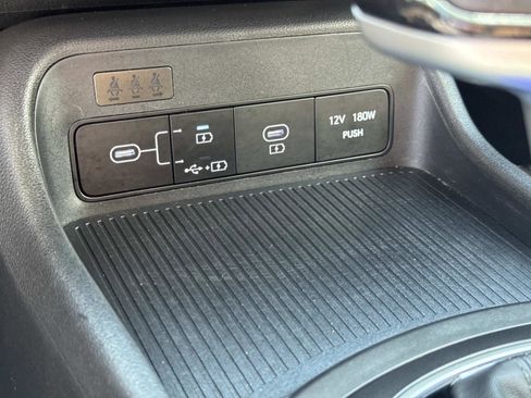 Used 2024 Hyundai Kona SEL FWD image 24