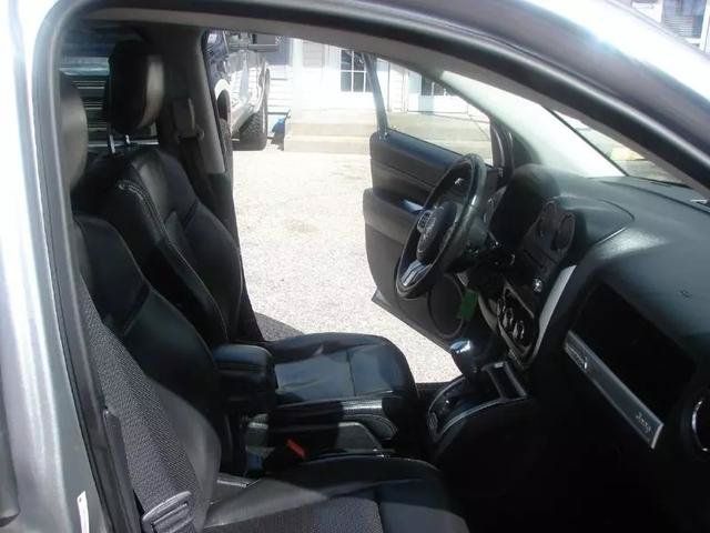 Used 2016 Jeep Compass High Altitude FWD image 26