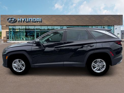 New 2026 Hyundai Tucson SE image 3