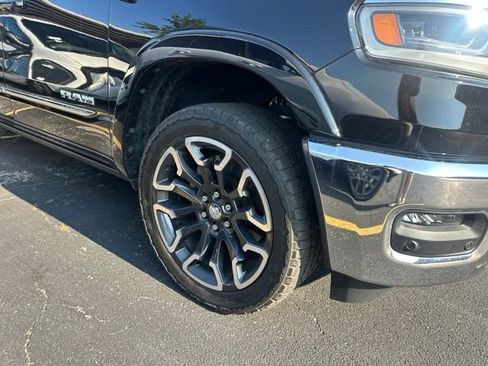 Used 2025 RAM 1500 Limited AWD/4WD image 3