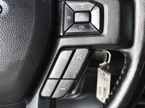 Used 2020 Ford F150 XLT w/ Equipment Group 302A Luxury AWD/4WD image 33