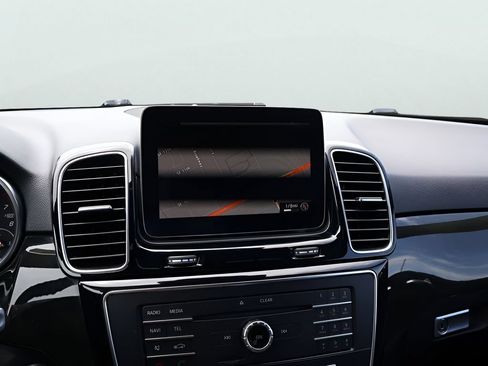 Used 2017 Mercedes-Benz GLE 350 4MATIC image 22