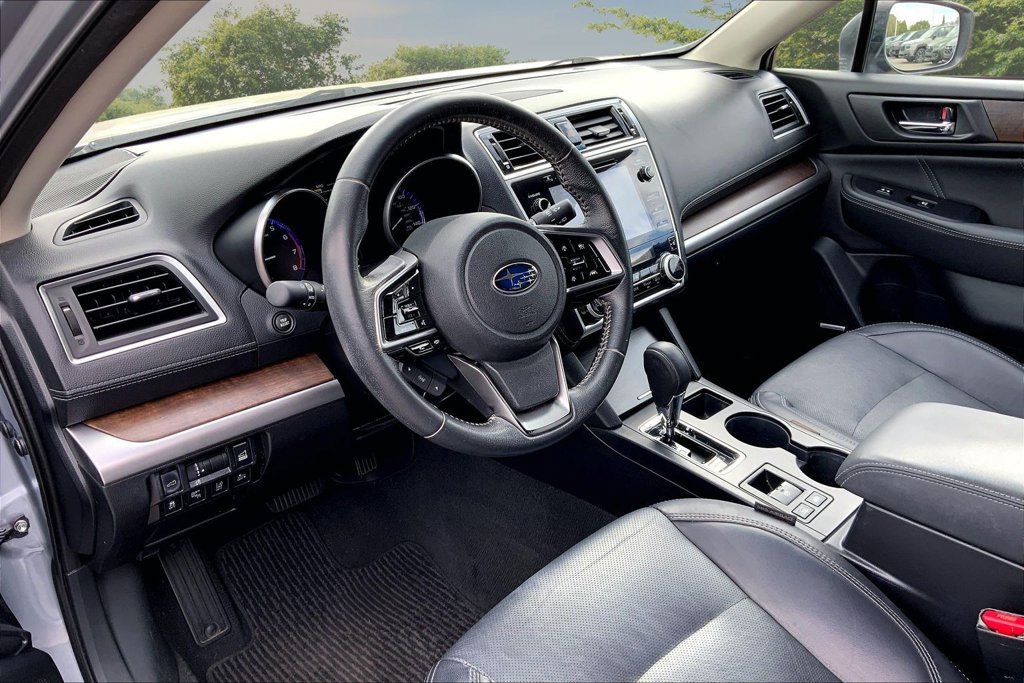 Used 2018 Subaru Outback 2.5i Limited AWD/4WD image 17