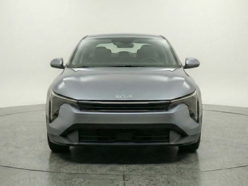 Used 2025 Kia K4 FWD image 2
