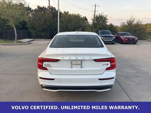 Used 2025 Volvo S60 B5 Plus image 6