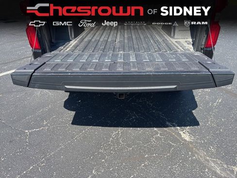 Used 2024 Chevrolet Silverado 1500 ZR2 w/ Technology Package image 24