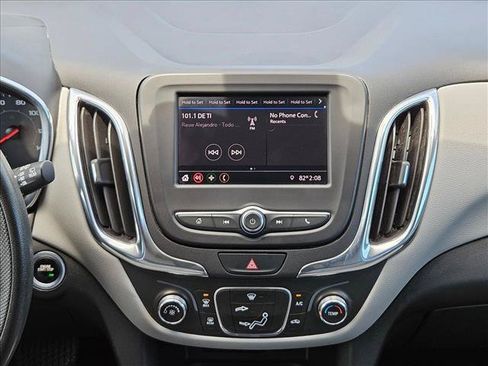 Used 2020 Chevrolet Equinox LS w/ LS Convenience Package FWD image 14
