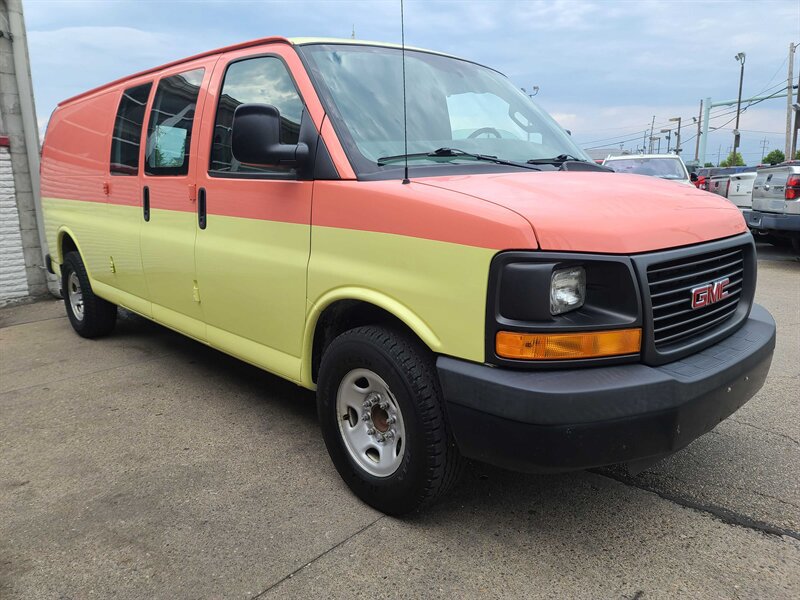 Used 2016 GMC Savana 2500 Extended RWD image 4