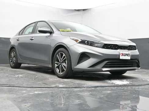 Used 2024 Kia Forte LXS image 39