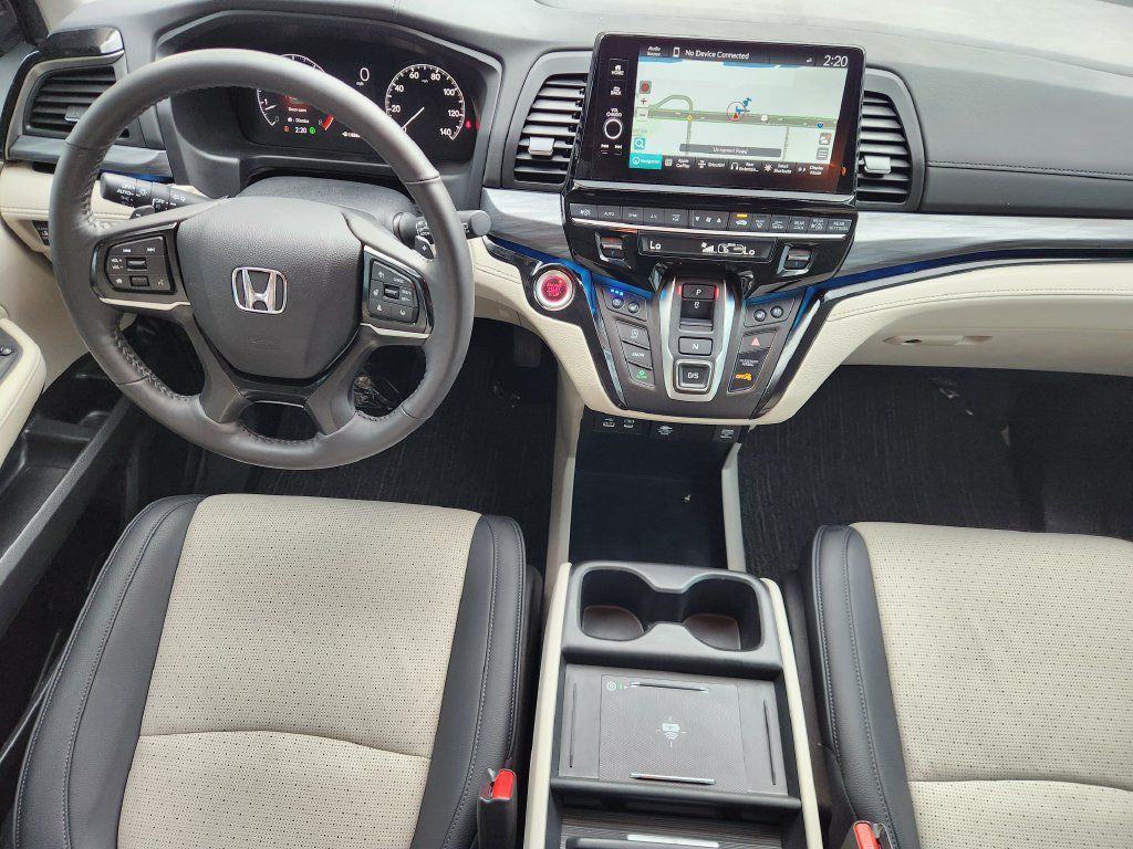 Used 2025 Honda Odyssey Elite image 27