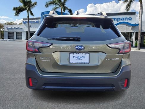 Used 2022 Subaru Outback Premium image 6